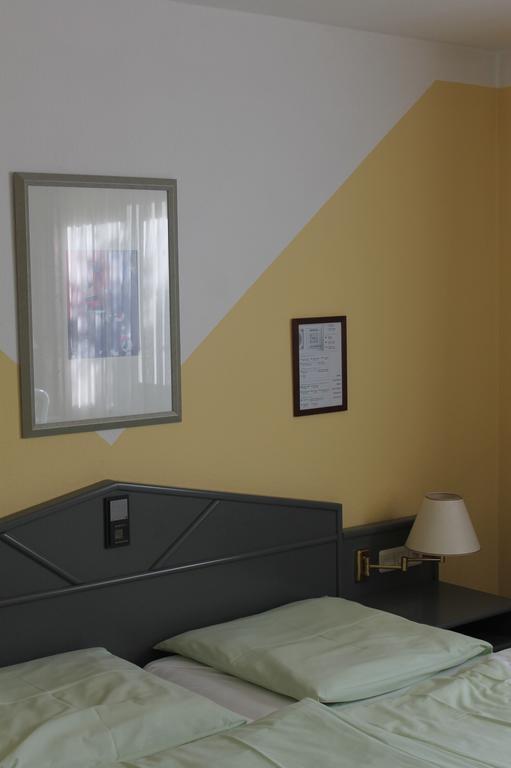 Ammerscher Bahnhof Mühlhausen Chambre photo